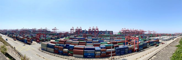 Shanghai-Port unter Epidemie Risikokontrolle: Schiffe sind nicht blockiert, aber Fracht kann nicht transportiert werden - Teil 2